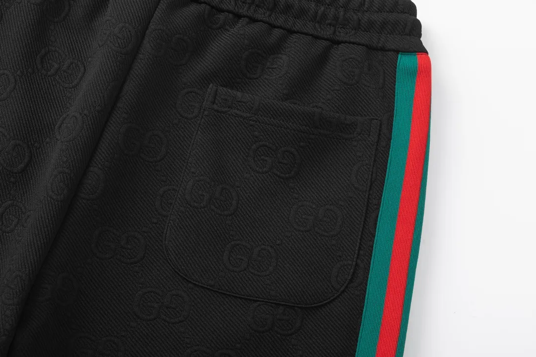 【GUCCI  公式旗艦店】グッチ  ショートパンツご好評に付き再入荷！250224