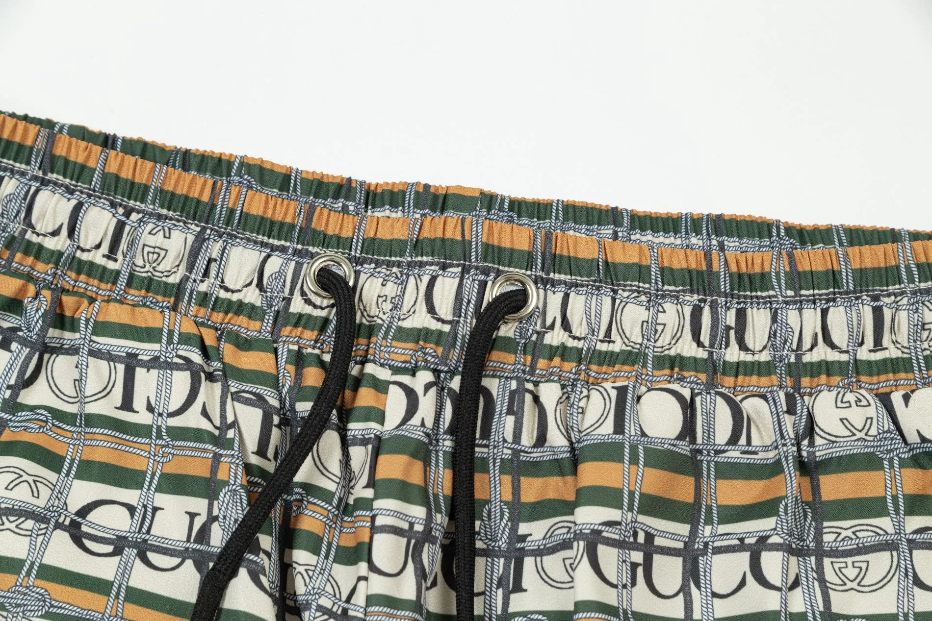 【GUCCI 公式旗艦店】グッチ  ショートパンツ  ご好評に付き再入荷！
