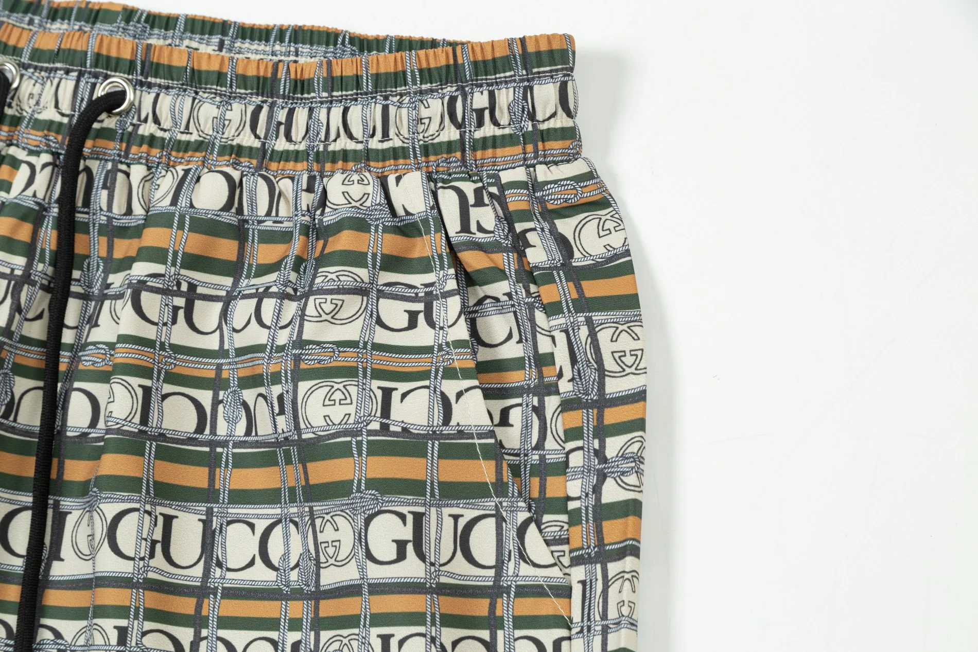 【GUCCI 公式旗艦店】グッチ  ショートパンツ  ご好評に付き再入荷！