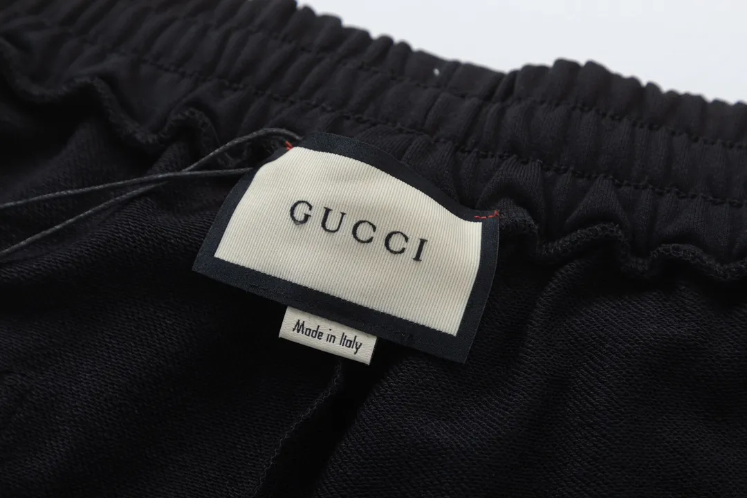 【GUCCI 公式旗艦店】グッチ  ショートパンツご好評に付き再入荷！