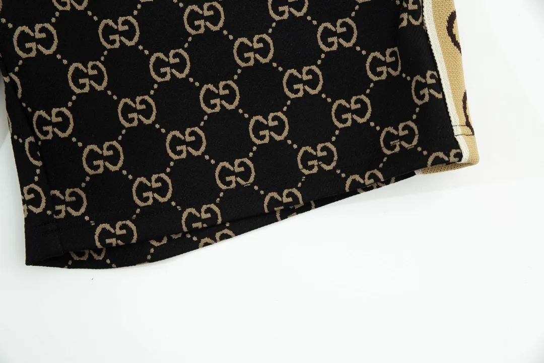 【GUCCI  公式旗艦店】クッチ   ショートパンツ  ご好評に付き再入荷！