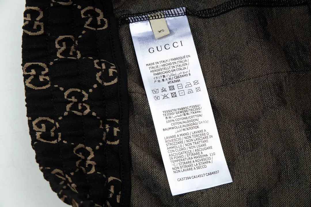 【GUCCI  公式旗艦店】クッチ   ショートパンツ  ご好評に付き再入荷！
