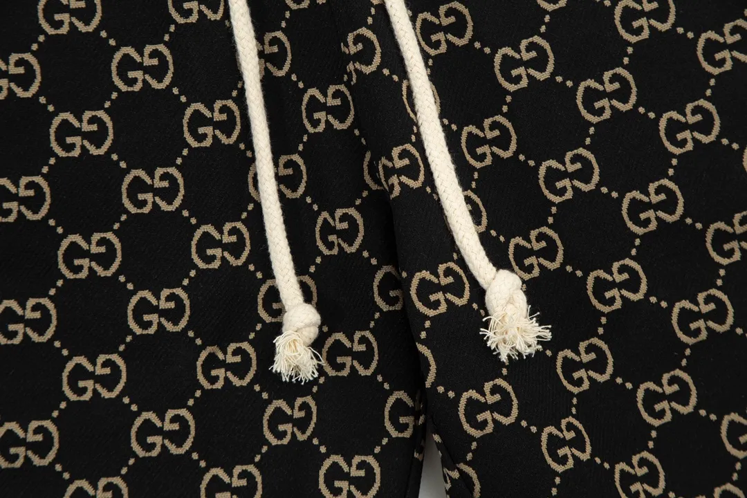 【GUCCI  公式旗艦店】クッチ   ショートパンツ  ご好評に付き再入荷！