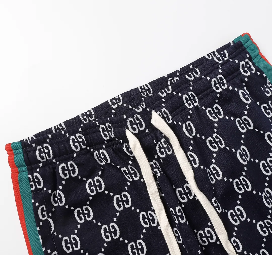 【GUCCI  公式旗艦店】クッチ   ショートパンツ  ご好評に付き再入荷！