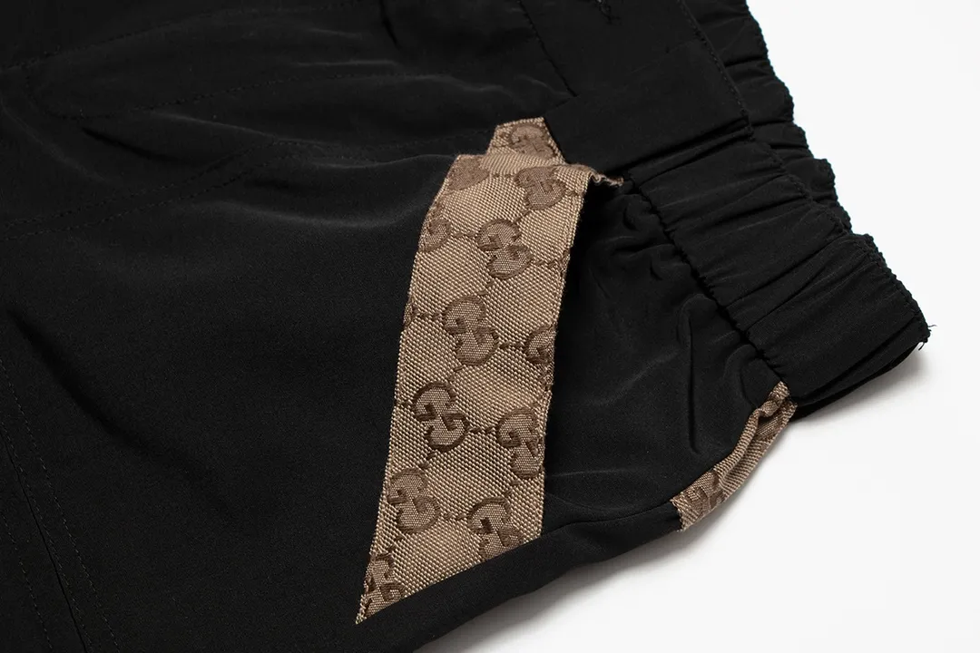 【GUCCI公式旗艦店】クッチ  ショートパンツ  ご好評に付き再入荷！