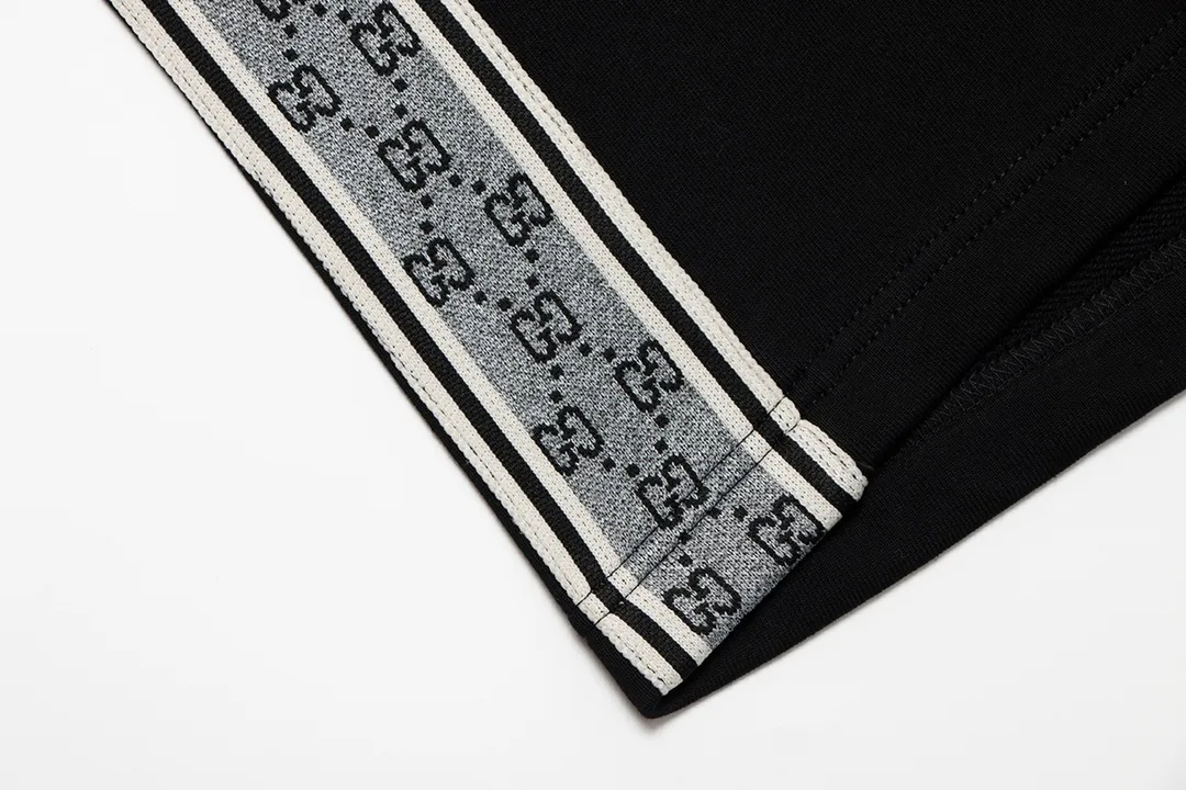 【GUCCI  公式旗艦店】クッチ   ショートパンツ  ご好評に付き再入荷！