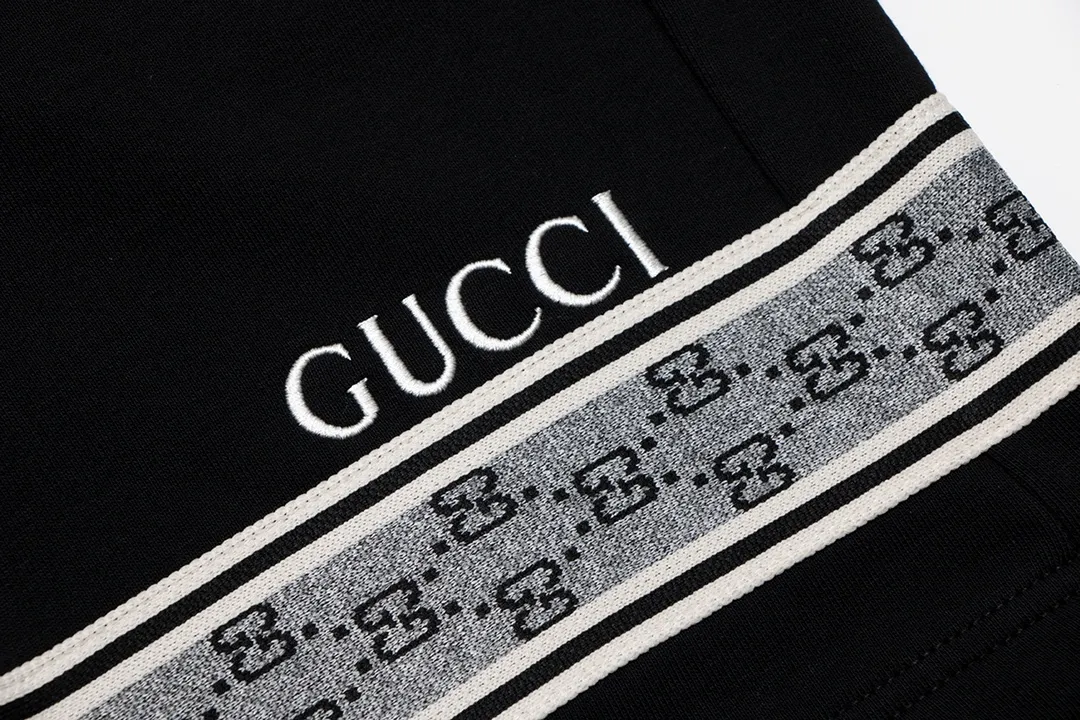 【GUCCI  公式旗艦店】クッチ   ショートパンツ  ご好評に付き再入荷！