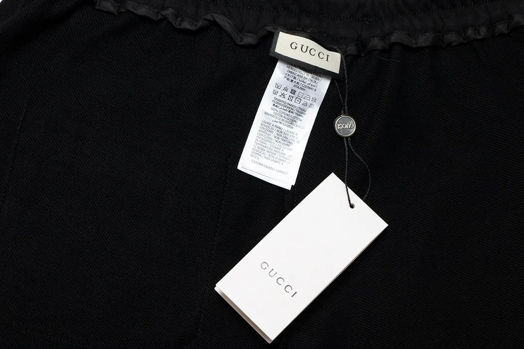 【GUCCI  公式旗艦店】クッチ   ショートパンツ  ご好評に付き再入荷！