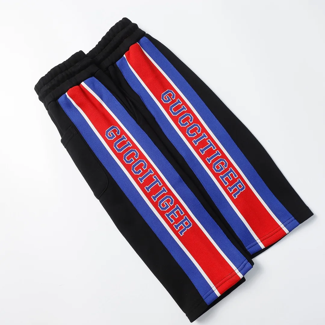【GUCCI  公式旗艦店】クッチ   ショートパンツ  ご好評に付き再入荷！