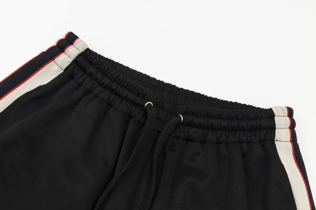 【GUCCI公式旗艦店】クッチ  ショートパンツ  ご好評に付き再入荷！