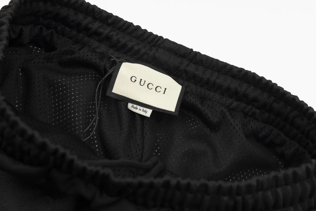 【GUCCI公式旗艦店】クッチ  ショートパンツ  ご好評に付き再入荷！
