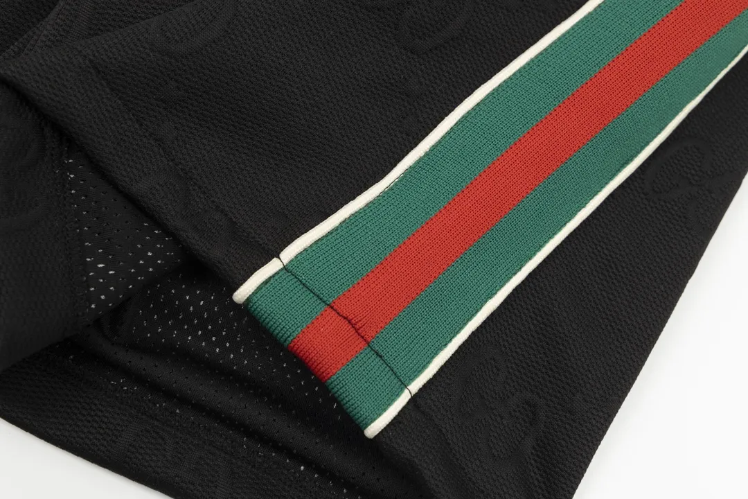 【GUCCI公式旗艦店】クッチ  ショートパンツ  ご好評に付き再入荷！