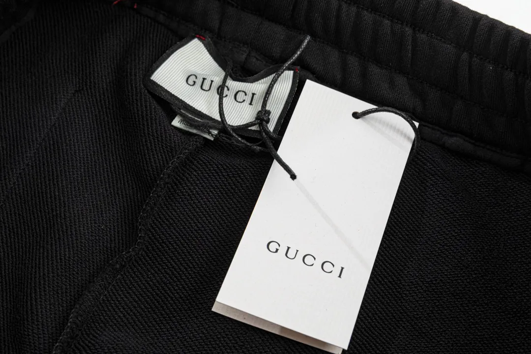 【GUCCI公式旗艦店】クッチ  ショートパンツ  ご好評に付き再入荷！