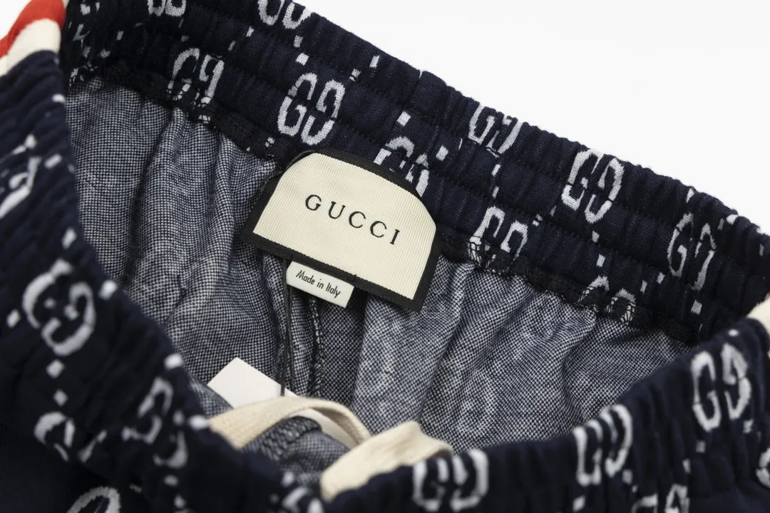 【GUCCI公式旗艦店】クッチ  ショートパンツ  ご好評に付き再入荷！