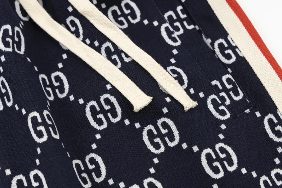 【GUCCI公式旗艦店】クッチ  ショートパンツ  ご好評に付き再入荷！