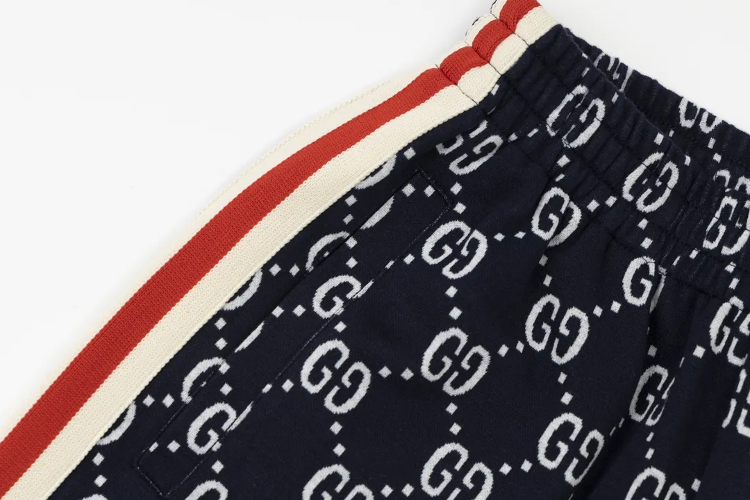 【GUCCI公式旗艦店】クッチ  ショートパンツ  ご好評に付き再入荷！
