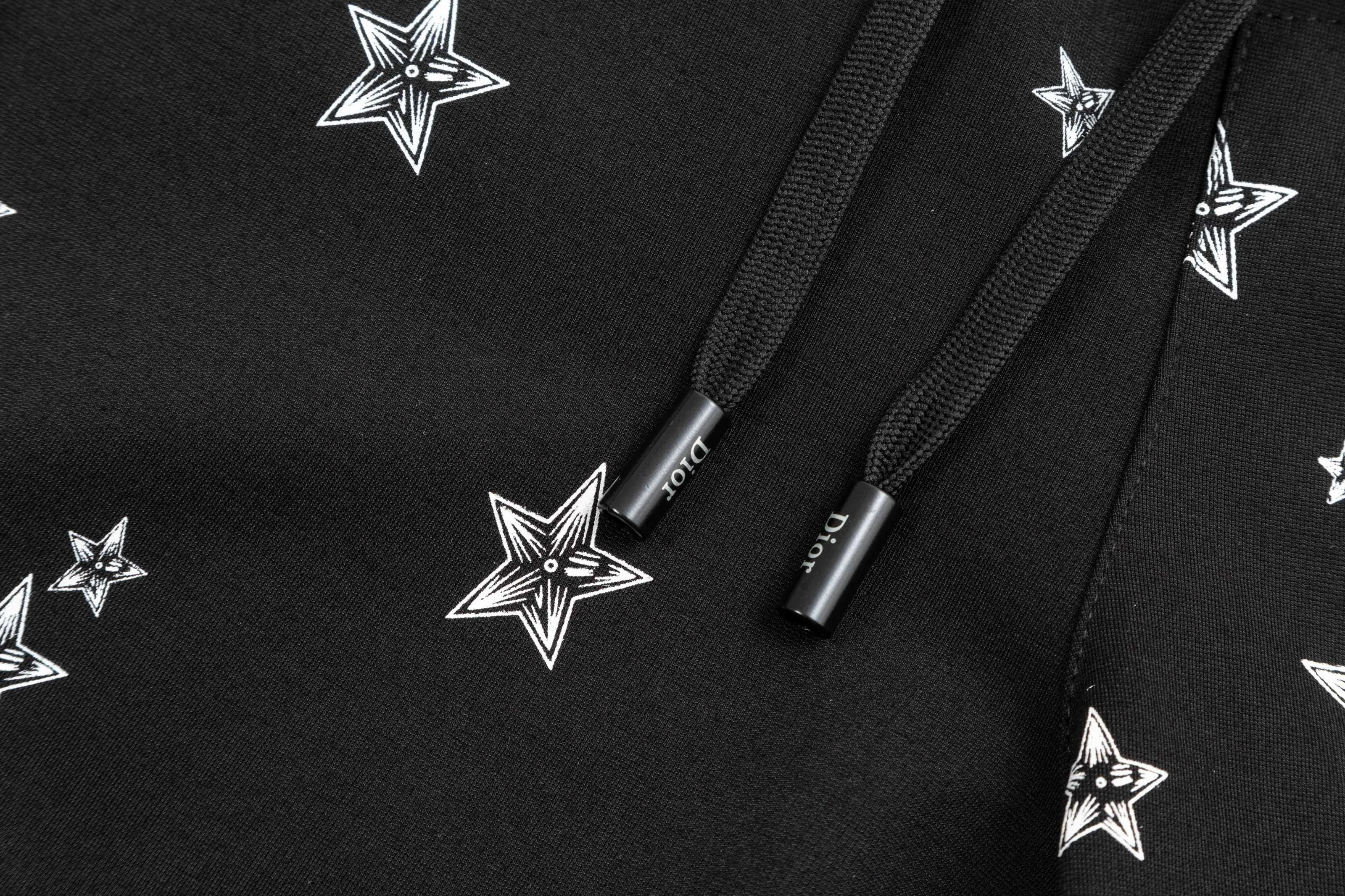 【DIOR  公式旗艦店】ディオール  ショートパンツご好評に付き再入荷！250225