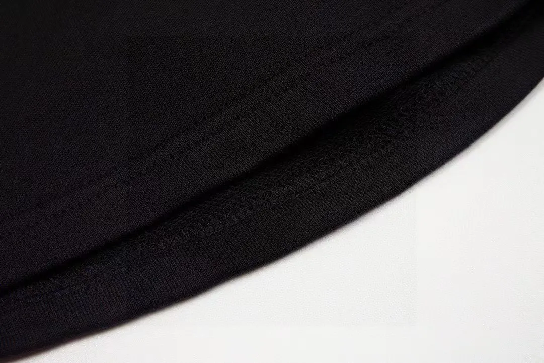 【DIOR  公式旗艦店】ディオール  ショートパンツ  ご好評に付き再入荷！