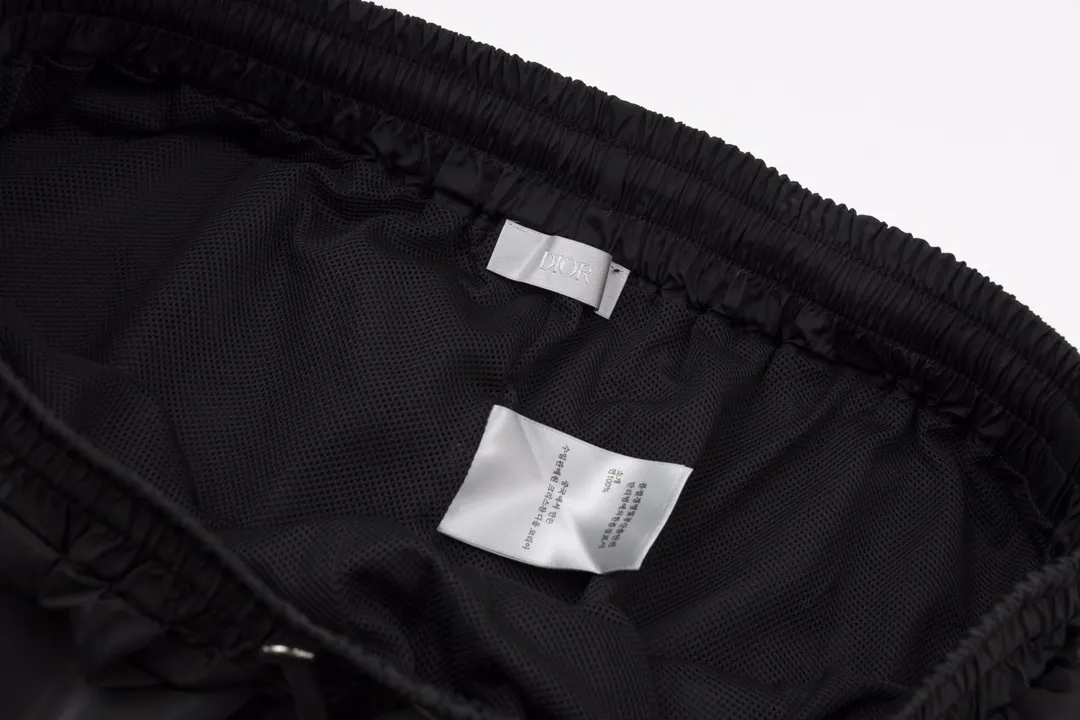 【DIOR  公式旗艦店】ディオール   ショートパンツ  ご好評に付き再入荷！