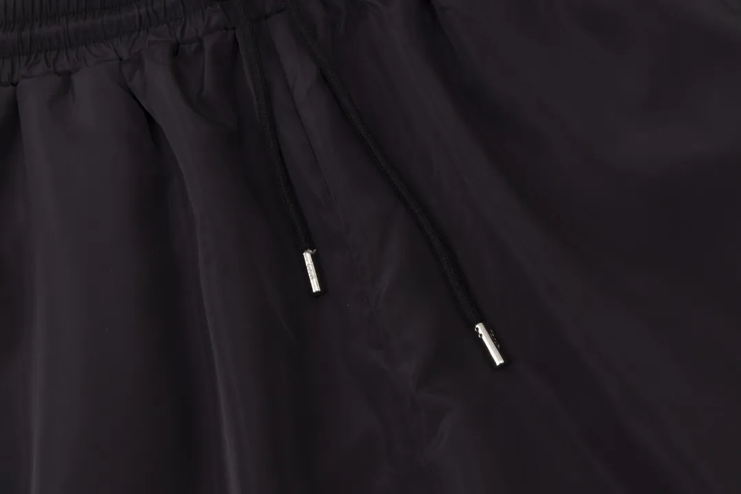 【DIOR  公式旗艦店】ディオール   ショートパンツ  ご好評に付き再入荷！