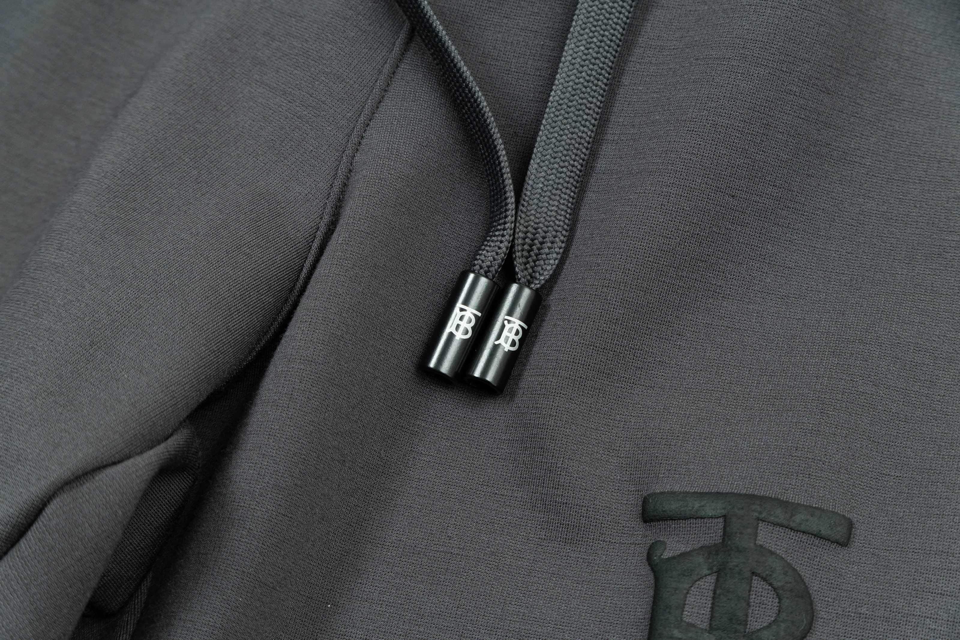 【BURBERRY  公式旗艦店】バーバリー  ショートパンツご好評に付き再入荷！250226