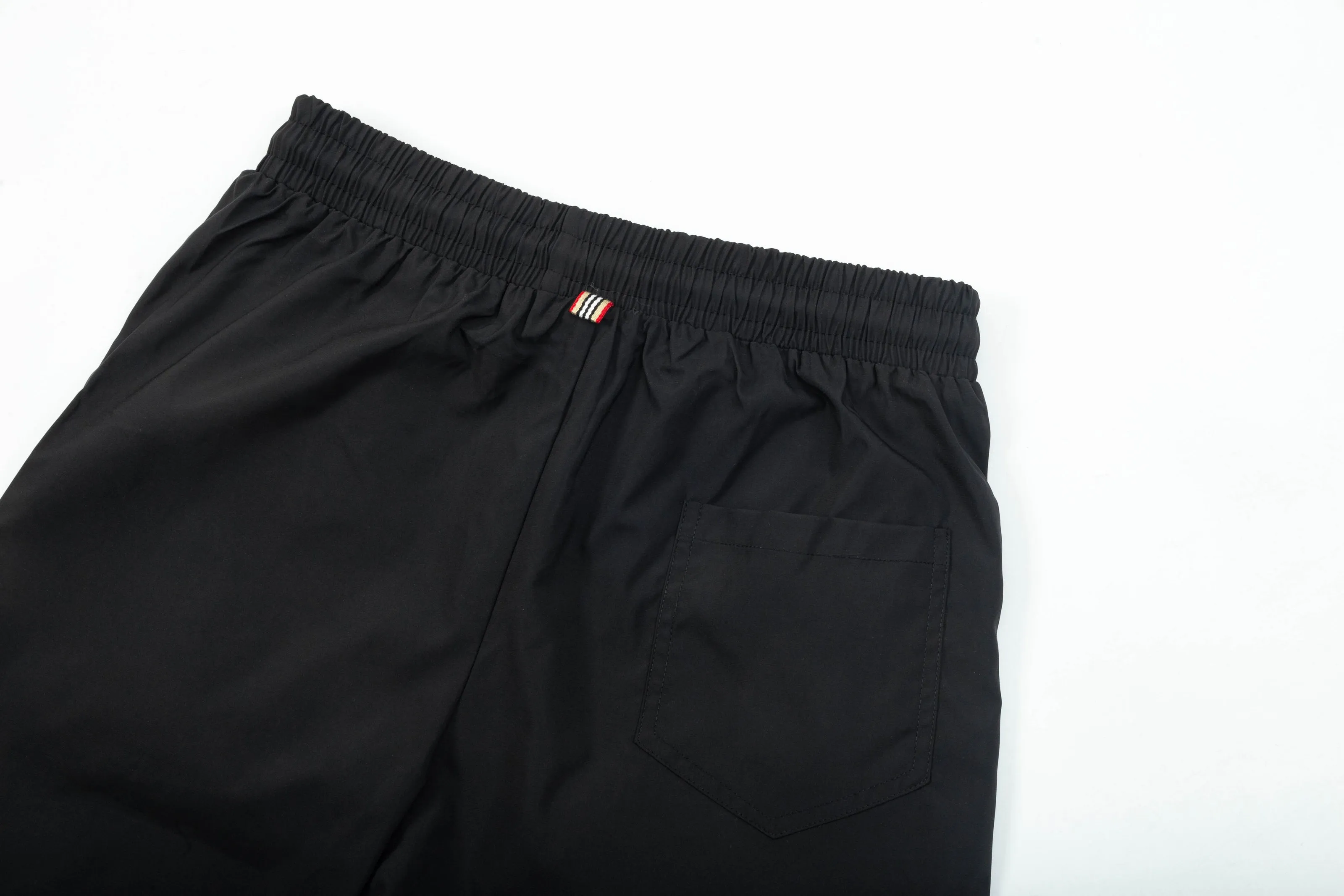 【BURBERRY  公式旗艦店】バーバリー  ショートパンツご好評に付き再入荷！250226