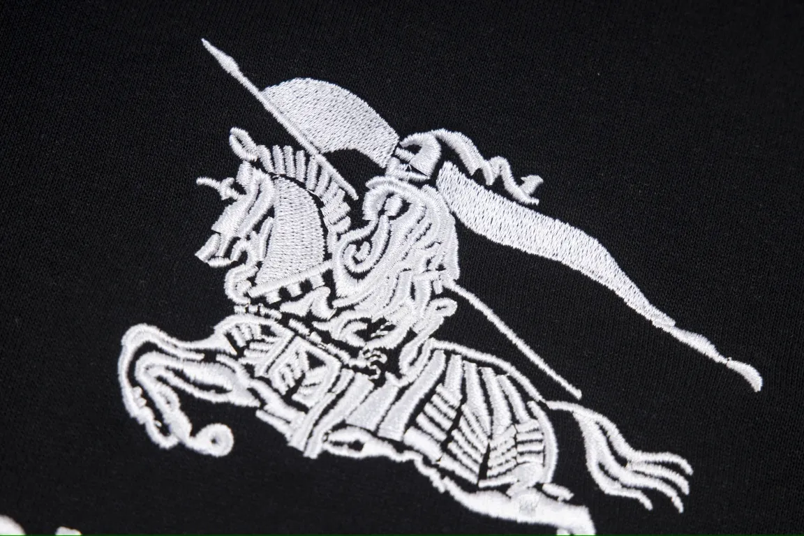 【BURBERRY  公式旗艦店】バーバリー  ショートパンツ  ご好評に付き再入荷！