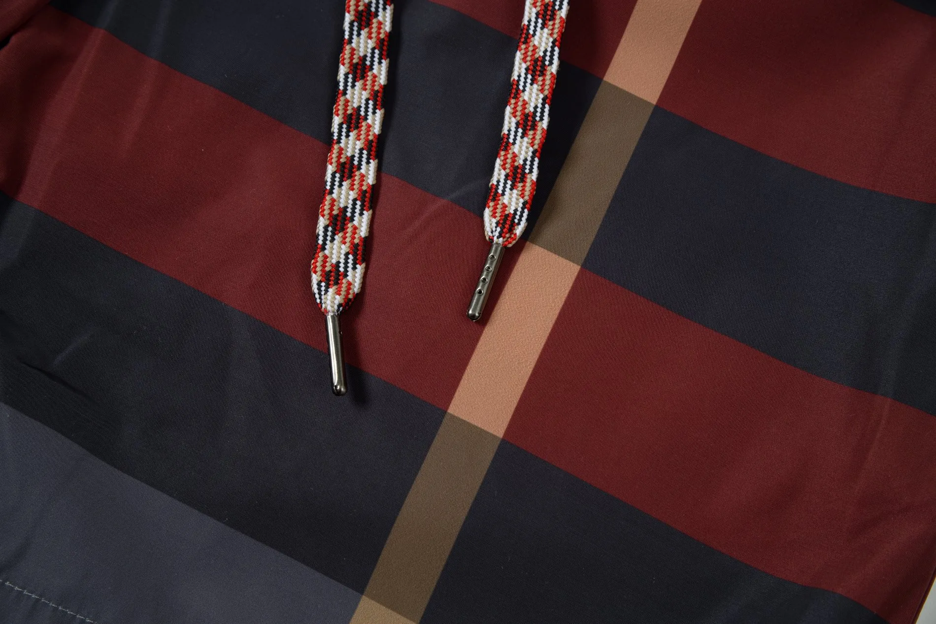 【BURBERRY  公式旗艦店】バーバリー  ショートパンツご好評に付き再入荷！