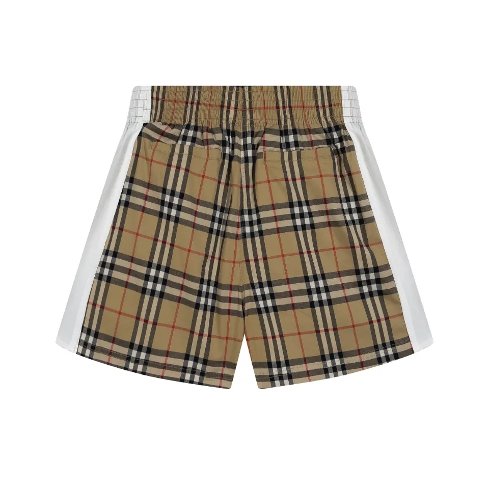 【BURBERRY  公式旗艦店】バーバリー  ショートパンツ  ご好評に付き再入荷！