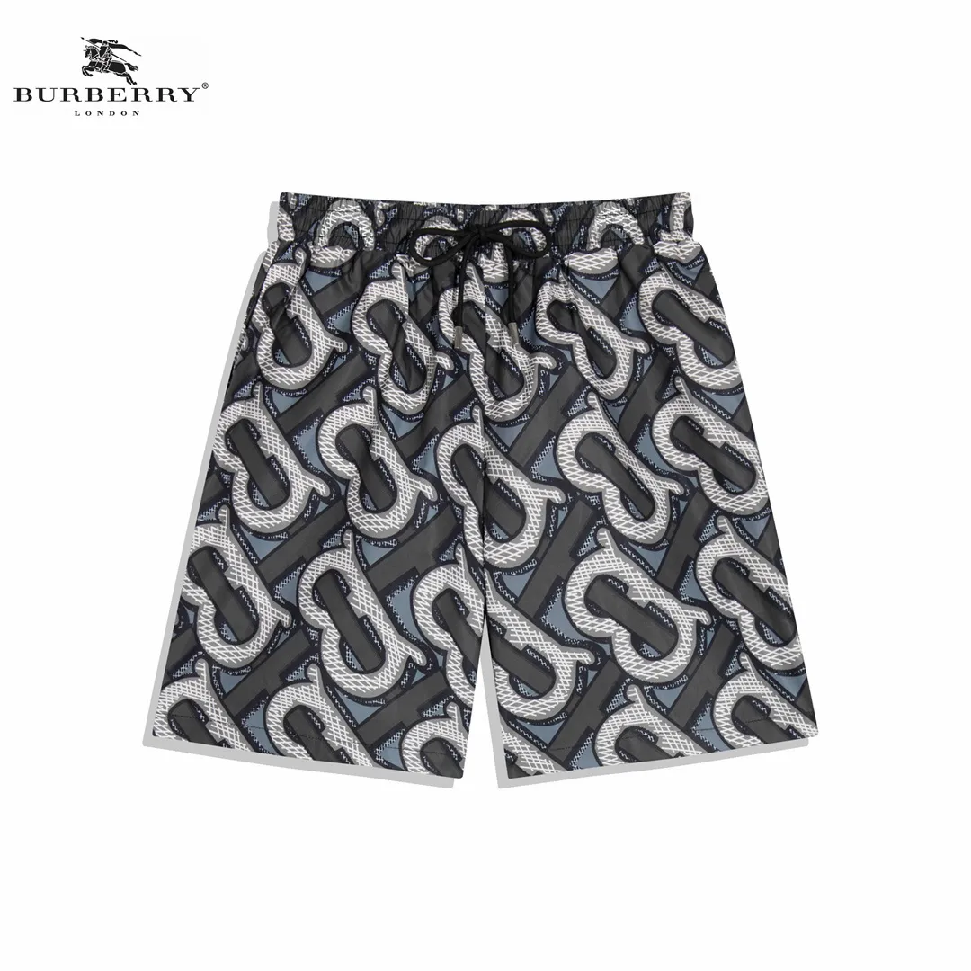 【BURBERRY  公式旗艦店】 バーバリー   ショートパンツ  ご好評に付き再入荷！