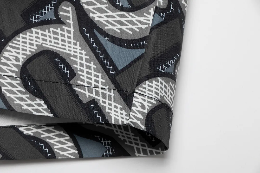 【BURBERRY  公式旗艦店】 バーバリー   ショートパンツ  ご好評に付き再入荷！