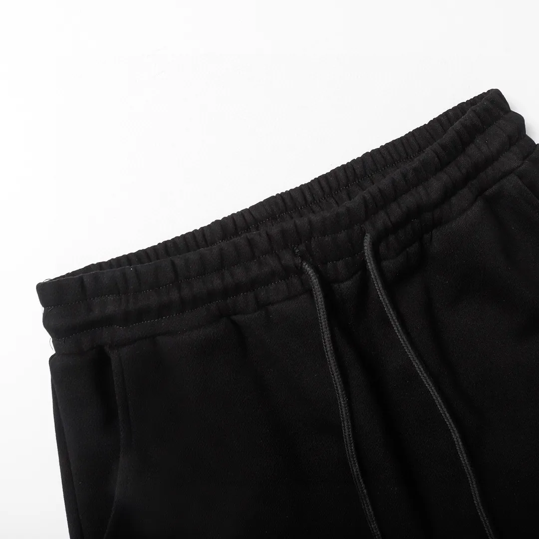 【BURBERRY  公式旗艦店】バーバリー   ショートパンツ  ご好評に付き再入荷！