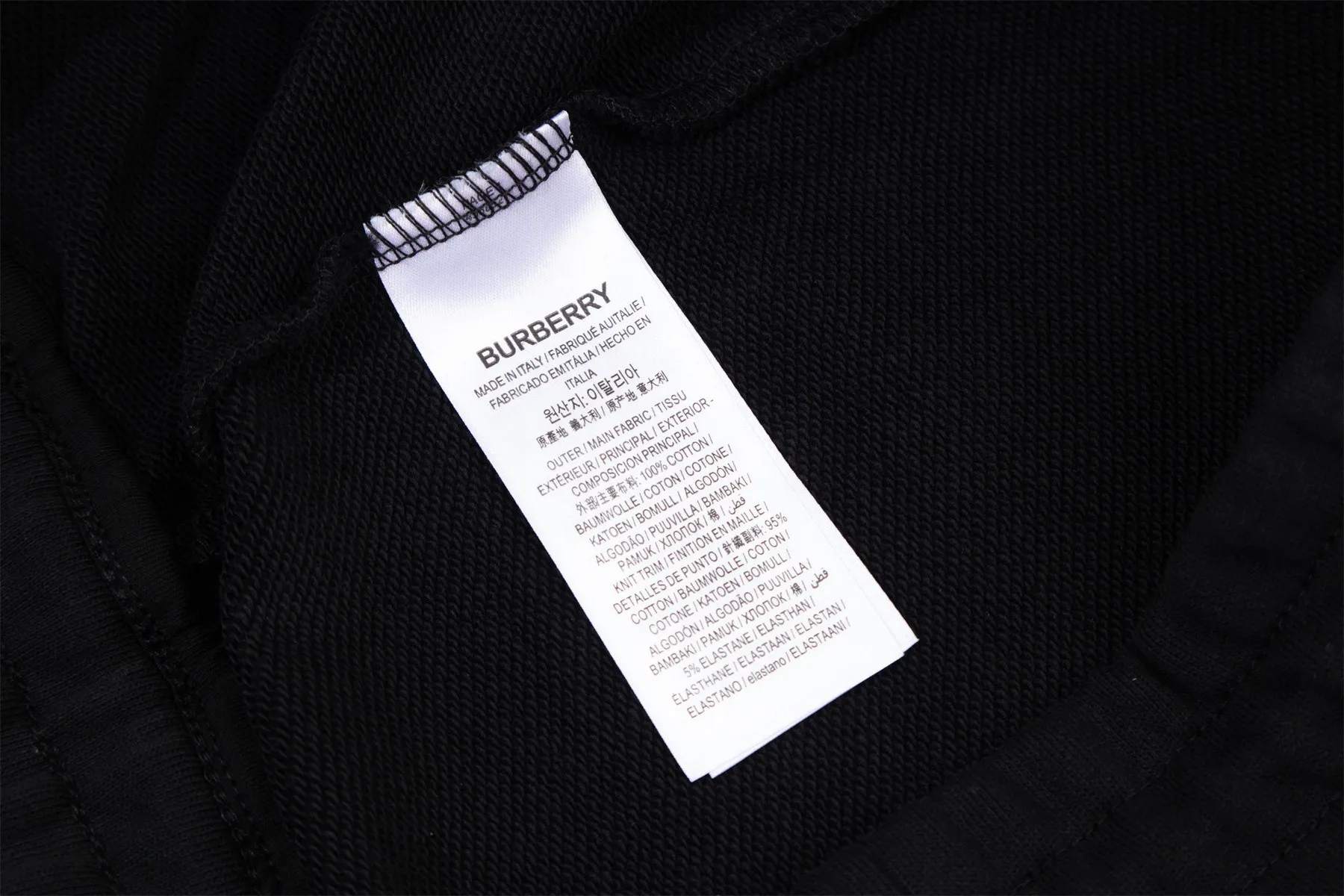 【BURBERRY  公式旗艦店】バーバリー  ショートパンツ  ご好評に付き再入荷！