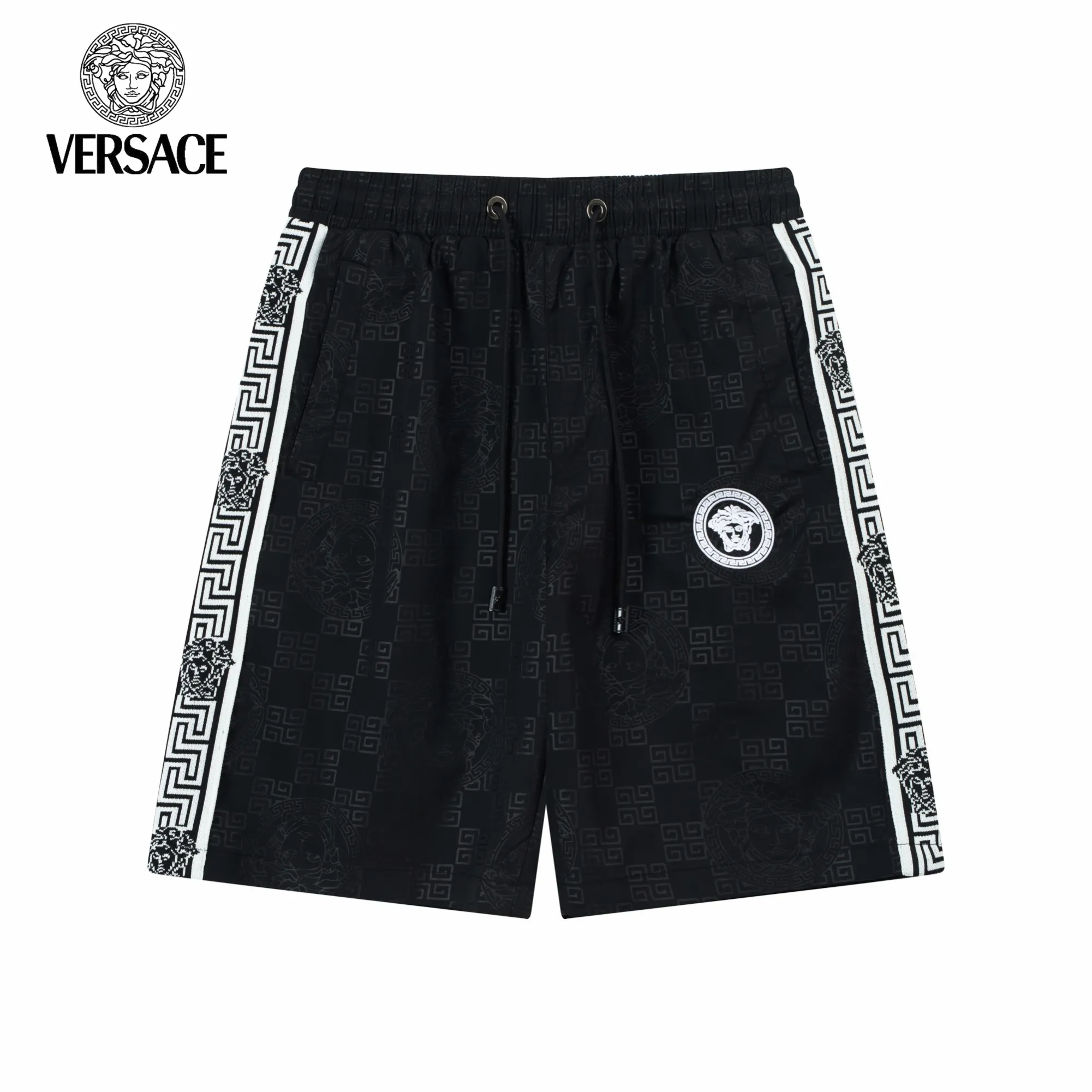 【VERSACE  公式旗艦店】ヴェルサーチ  ショートパンツ  ご好評に付き再入荷！