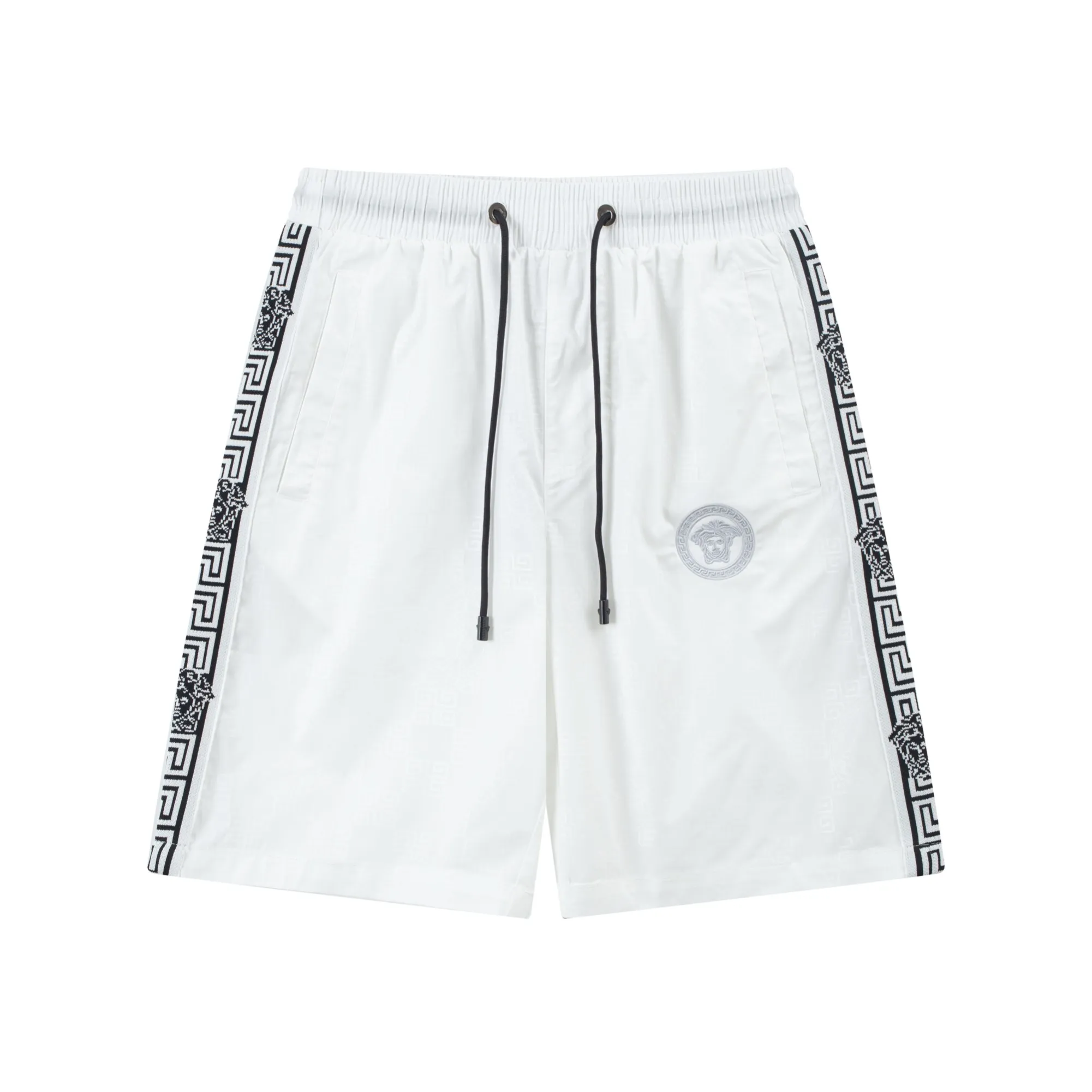 【VERSACE  公式旗艦店】ヴェルサーチ  ショートパンツ  ご好評に付き再入荷！