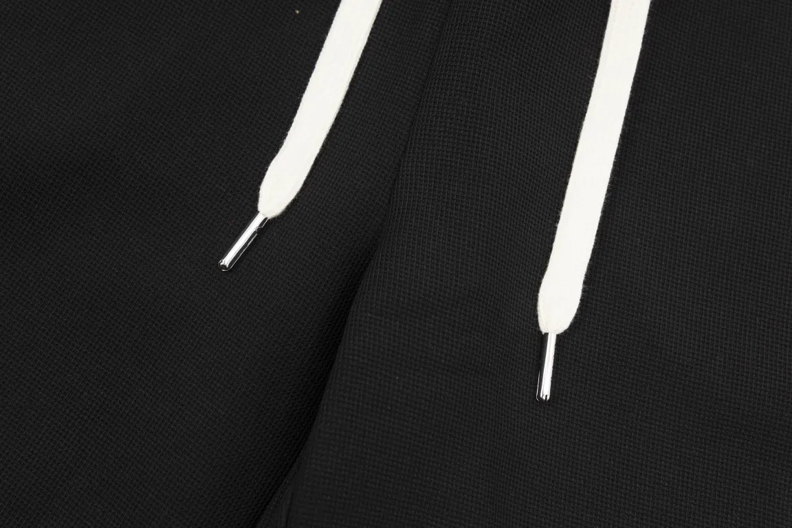 【LOEWE  公式旗艦店】ロエベ   ショートパンツ  ご好評に付き再入荷！