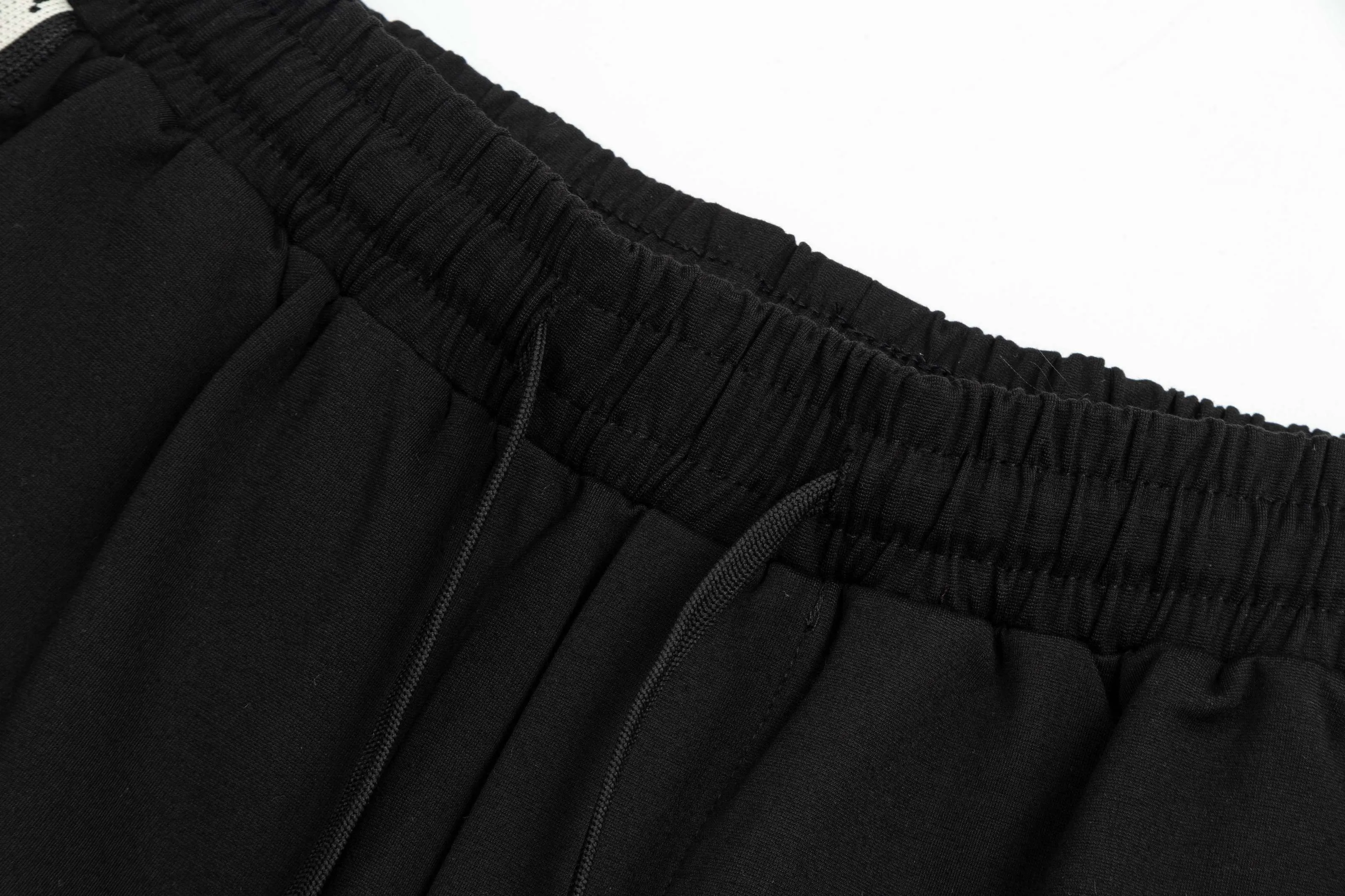 【BALENCIAGA  公式旗艦店】バレンシアガ  ショートパンツご好評に付き再入荷！250227