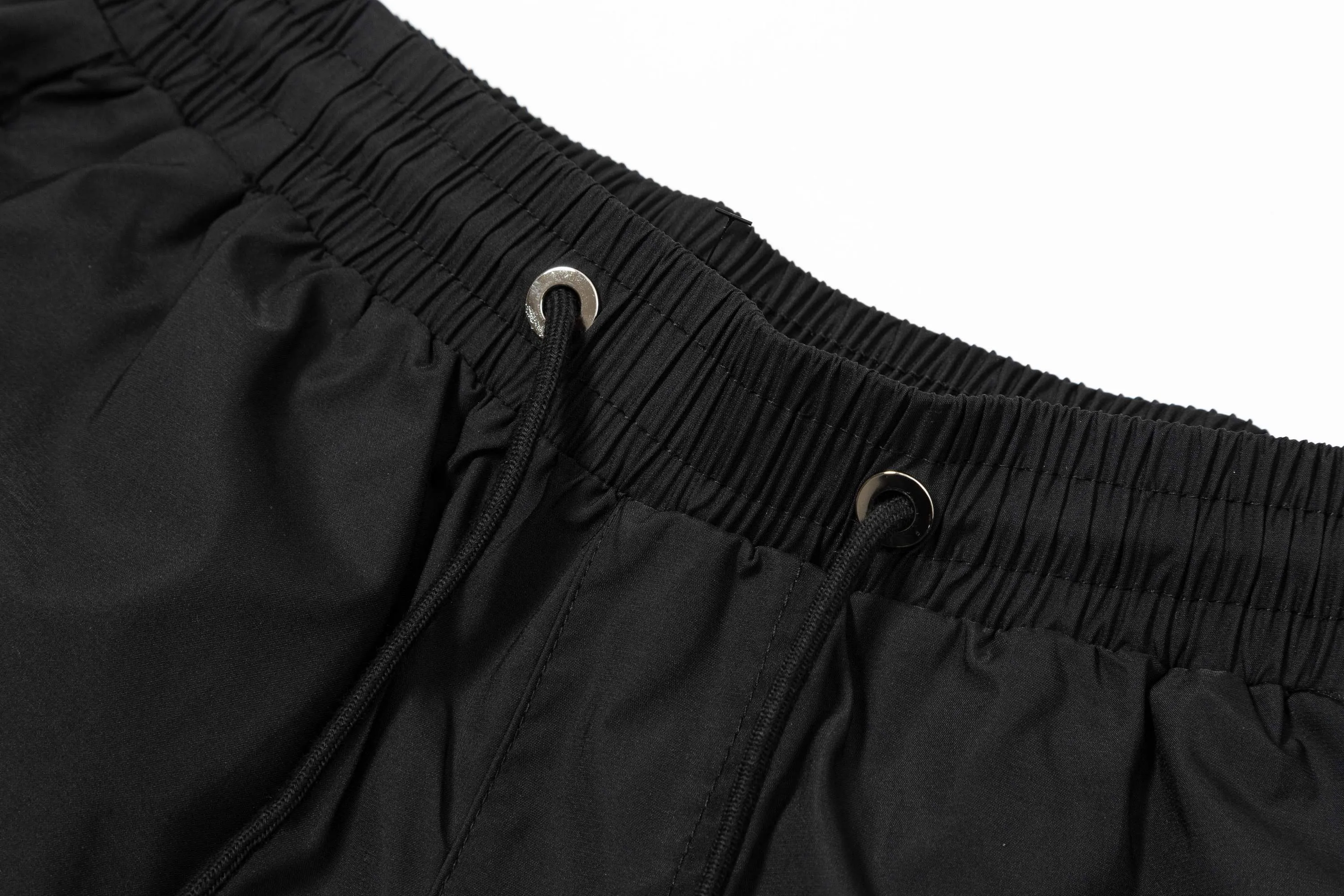 【BALENCIAGA  公式旗艦店】バレンシアガ   ショートパンツご好評に付き再入荷！250227