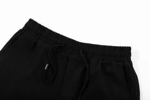 【BALENCIAGA  公式旗艦店】バレンシアガ  ショートパンツご好評に付き再入荷！250227