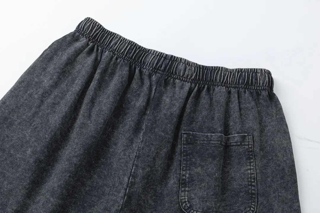 【BALENCIAGA  公式旗艦店】バレンシアガ  ショートパンツご好評に付き再入荷！250227