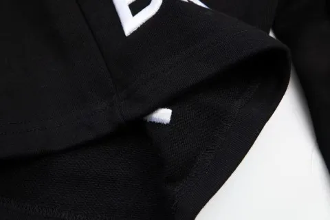 【BALENCIAGA  公式旗艦店】バレンシアガ  ショートパンツご好評に付き再入荷！250227