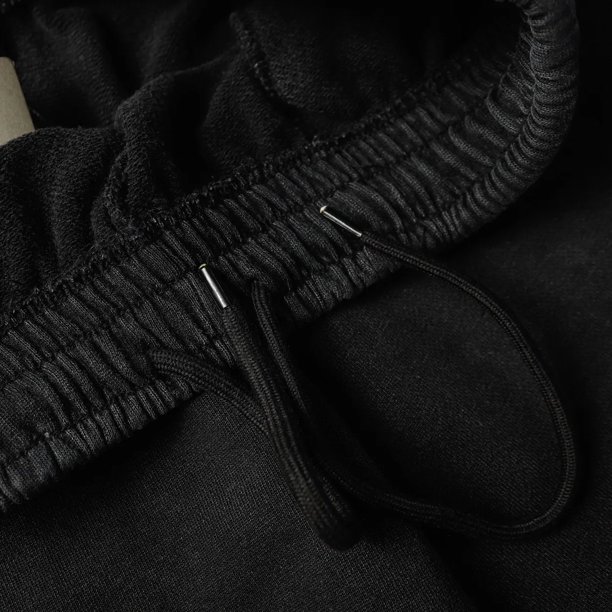 【BALENCIAGA  公式旗艦店】バレンシアガ  ショートパンツご好評に付き再入荷 240717