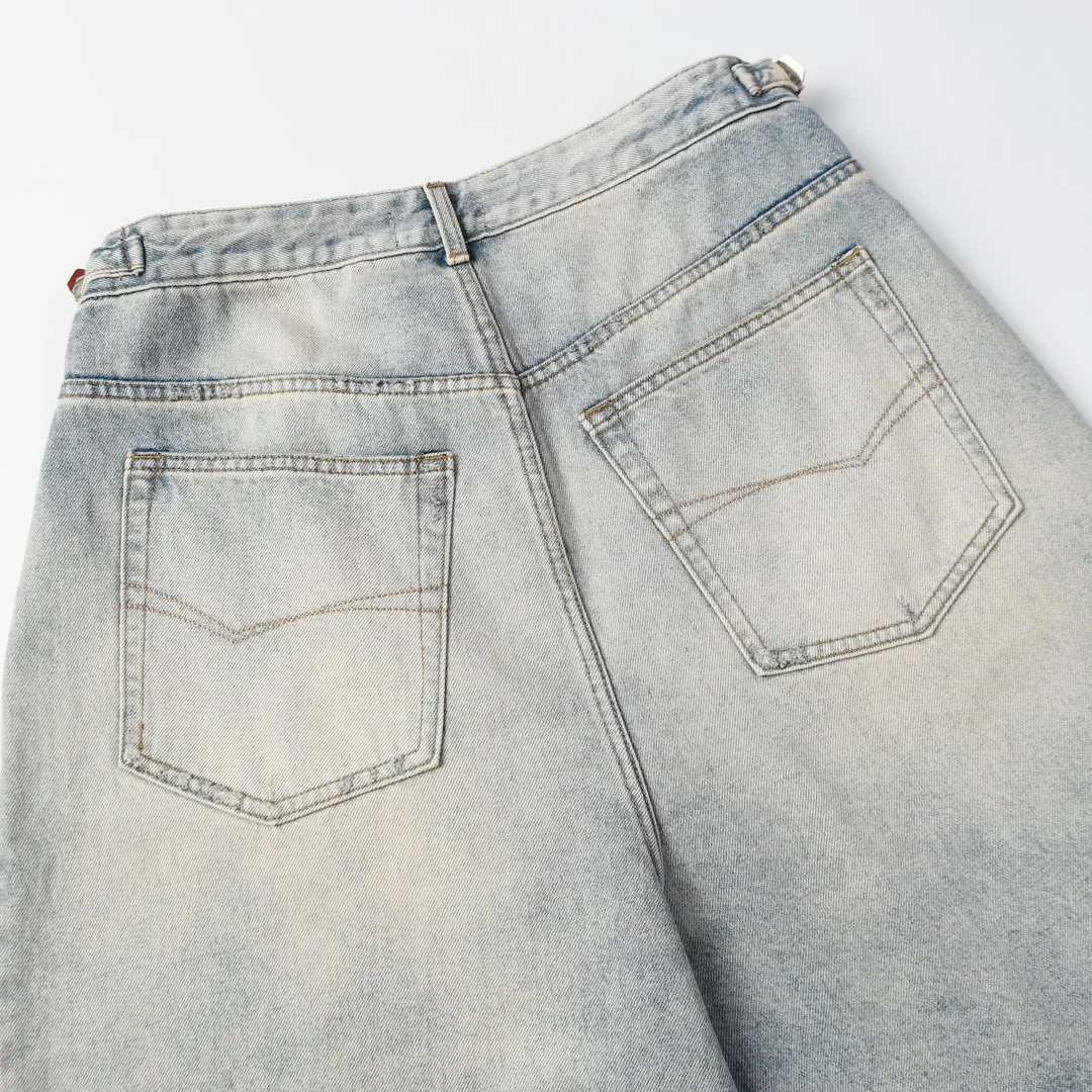 【BALENCIAGA  公式旗艦店】バレンシアガ  ショートパンツご好評に付き再入荷 240717
