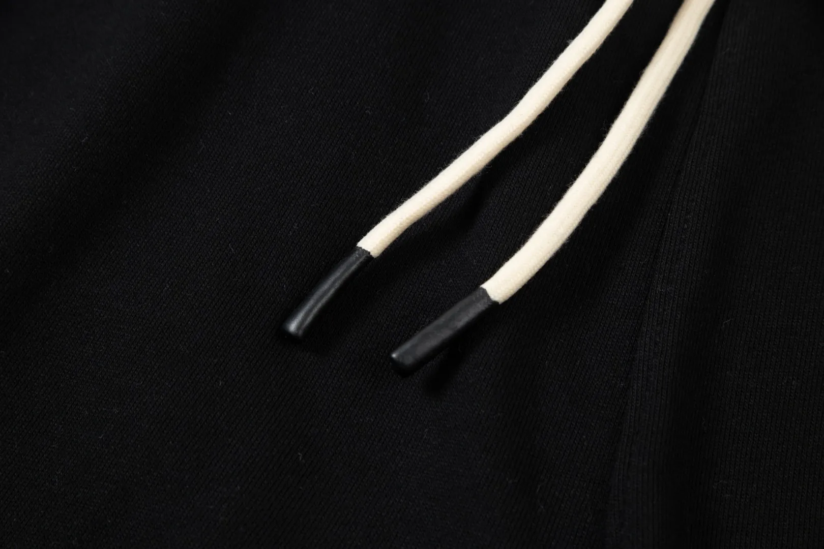 【BALENCIAGA  公式旗艦店】バレンシアガ  ショートパンツ  ご好評に付き再入荷 24612