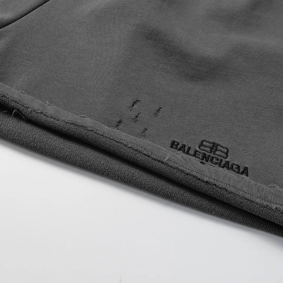 【BALENCIAGA  公式旗艦店】バレンシアガ  ショートパンツご好評に付き再入荷！