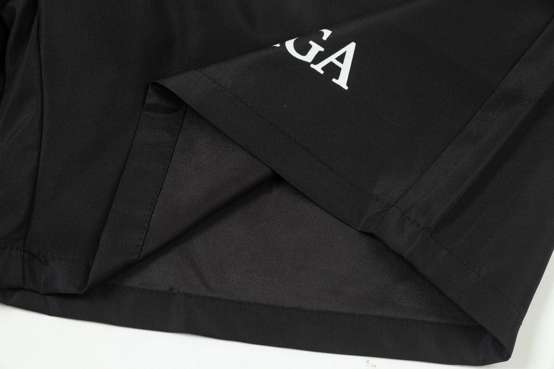 【BALENCIAGA  公式旗艦店】バレンシアガ   ショートパンツ  ご好評に付き再入荷！
