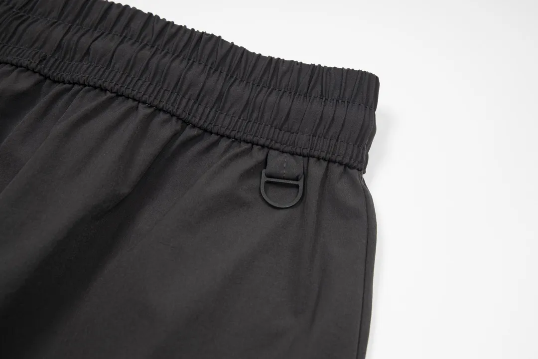 【BALENCIAGA  公式旗艦店】バレンシアガ   ショートパンツ  ご好評に付き再入荷！