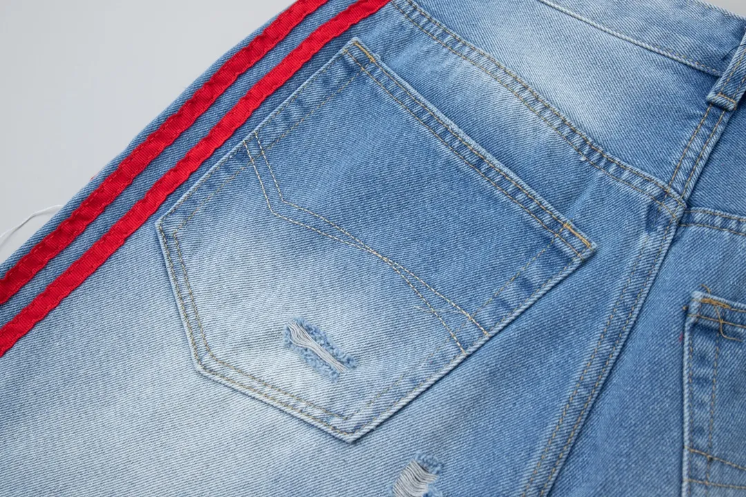 【BALENCIAGA  公式旗艦店】バレンシアガ   ショートパンツ  ご好評に付き再入荷！