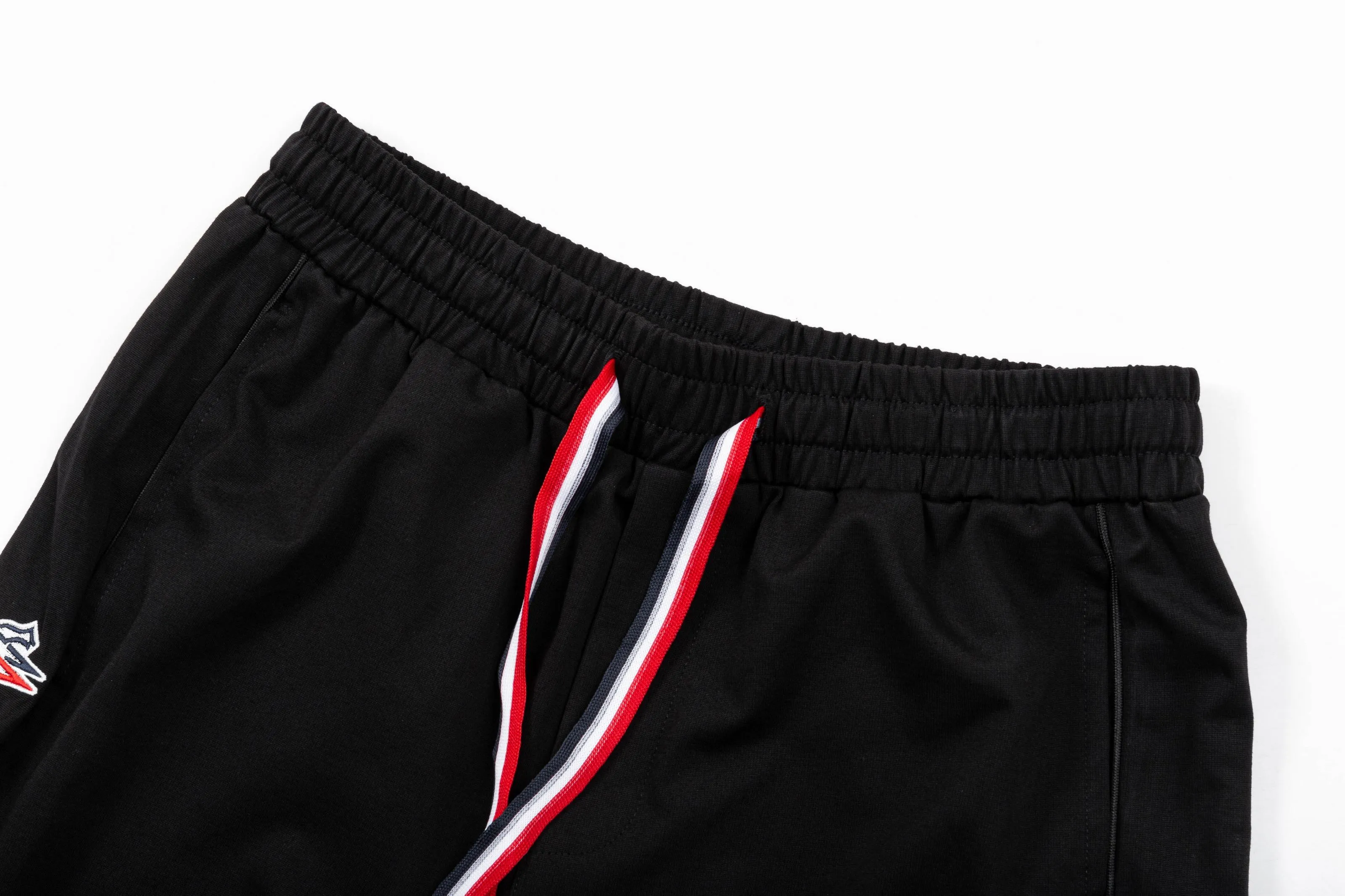 【MONCLER  公式旗艦店】モンクレール   ショートパンツご好評に付き再入荷！250225