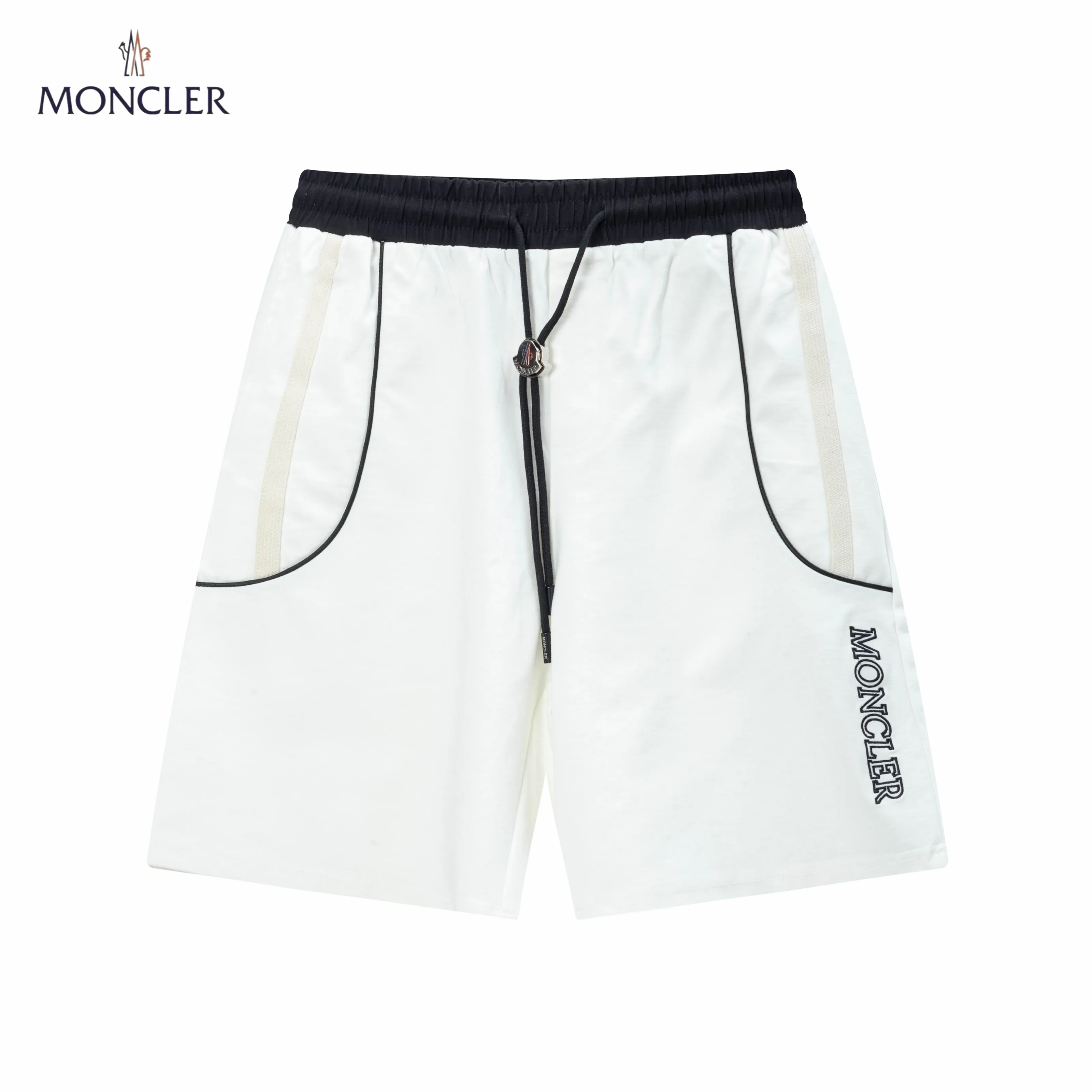 【MONCLER  公式旗艦店】モンクレール   ショートパンツご好評に付き再入荷！250225